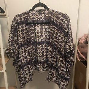 Lightweight kimono wrap